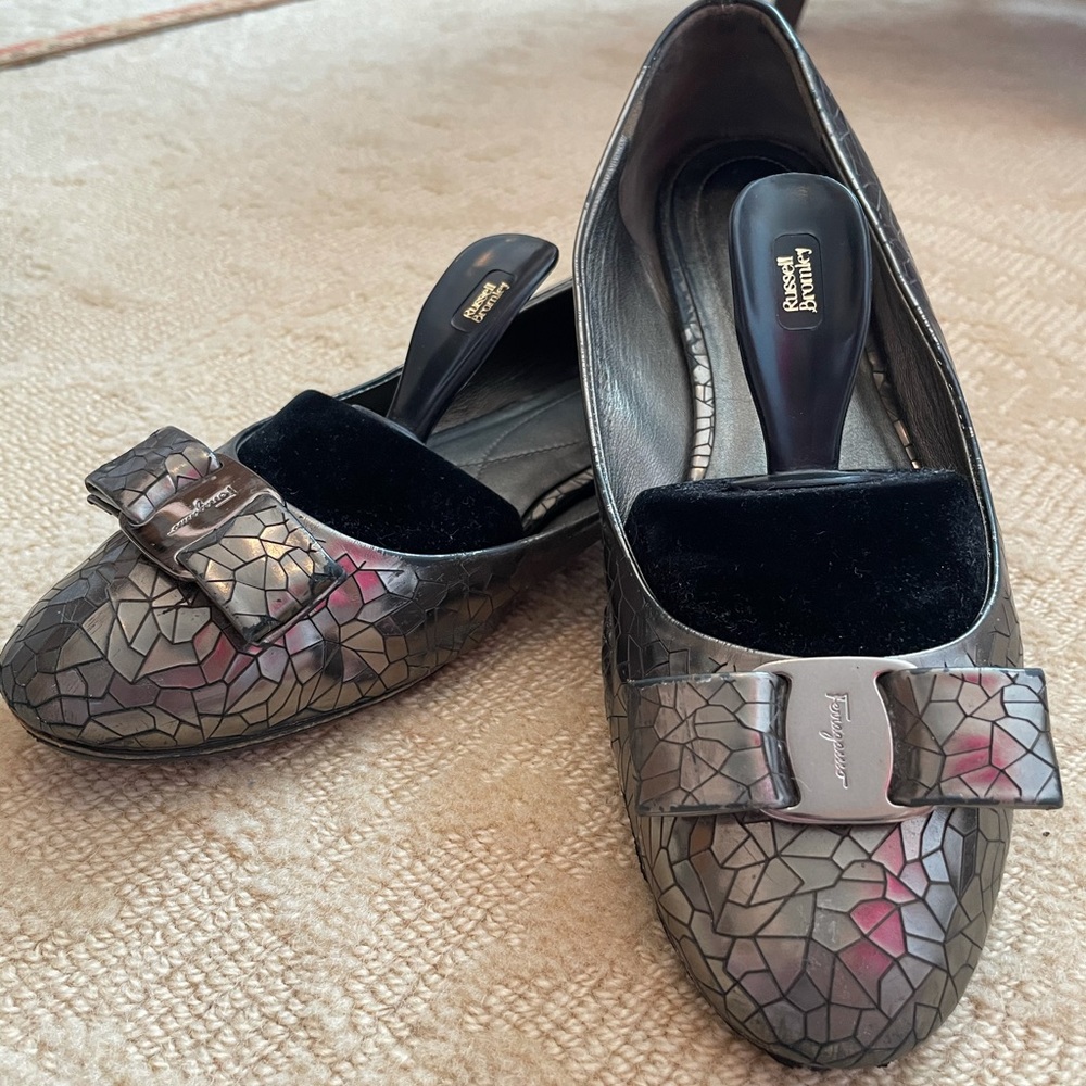 Salvatore Ferragamo Silver Geometric Flats 7 1/2 B
